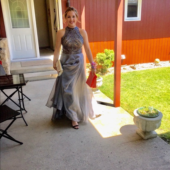 Prom / grad dress - Picture 13 of 15